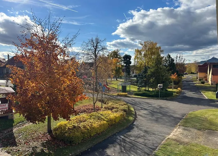 펜션 Retreat House Na Navsi *